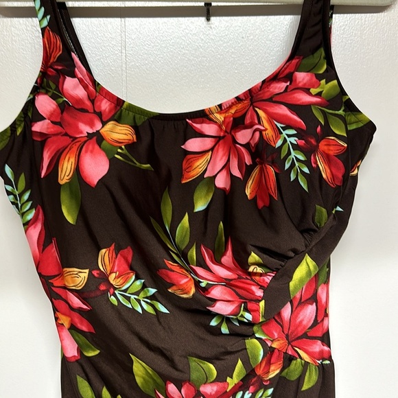 Paradise Bay Plus Floral one Piece Swimsuit Sz 22W - Picture 13 of 14